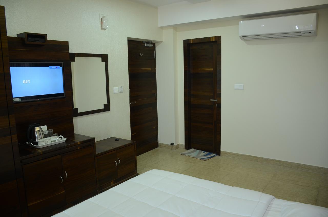 Blue Bay Resort 普里 外观 照片