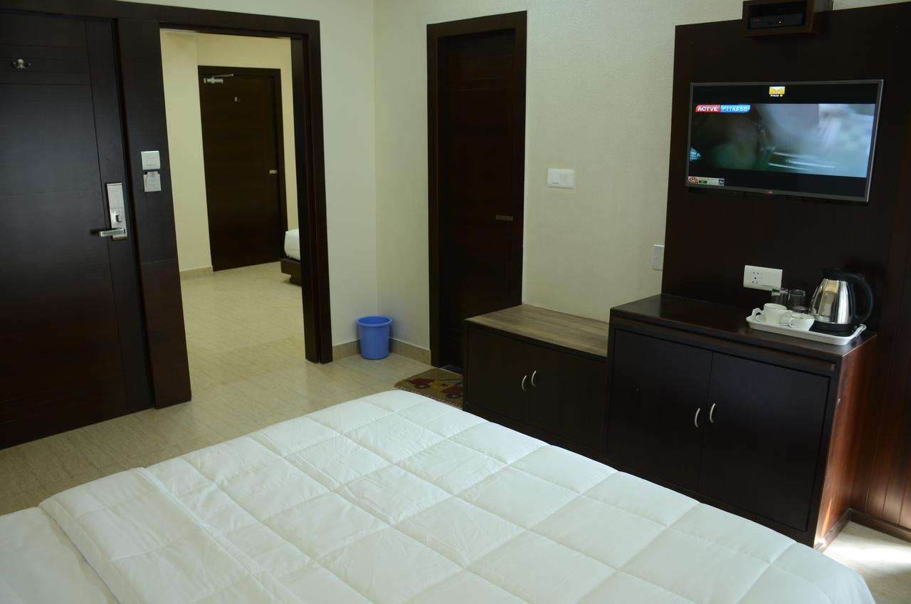 Blue Bay Resort 普里 外观 照片